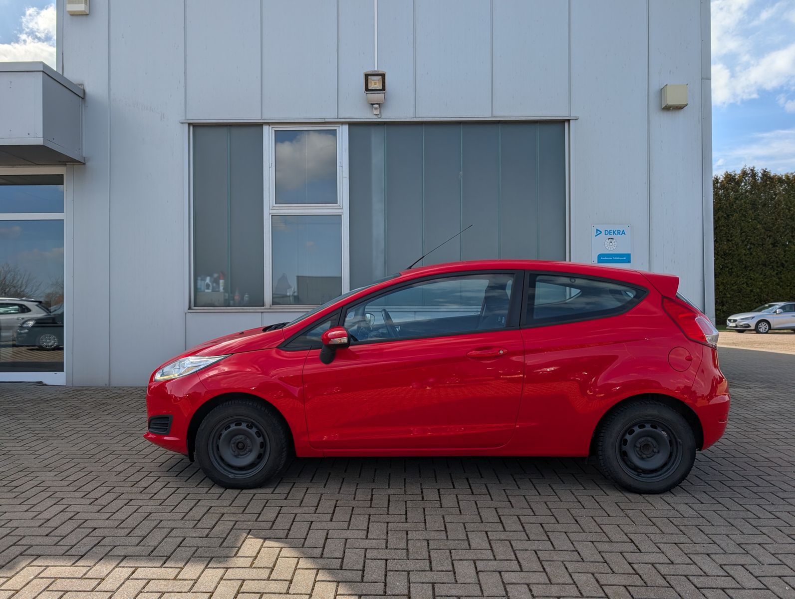Fahrzeugabbildung Ford Fiesta Trend KLIMA SHZ FRONTHEIZUNG