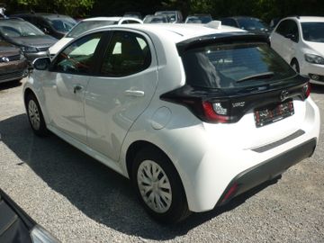 Toyota Yaris - 4