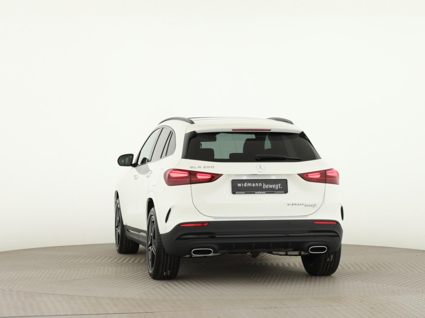 Mercedes-Benz GLA *AMG*RückKamera*Panodach*Keyless*WinterP, миниатюра 4