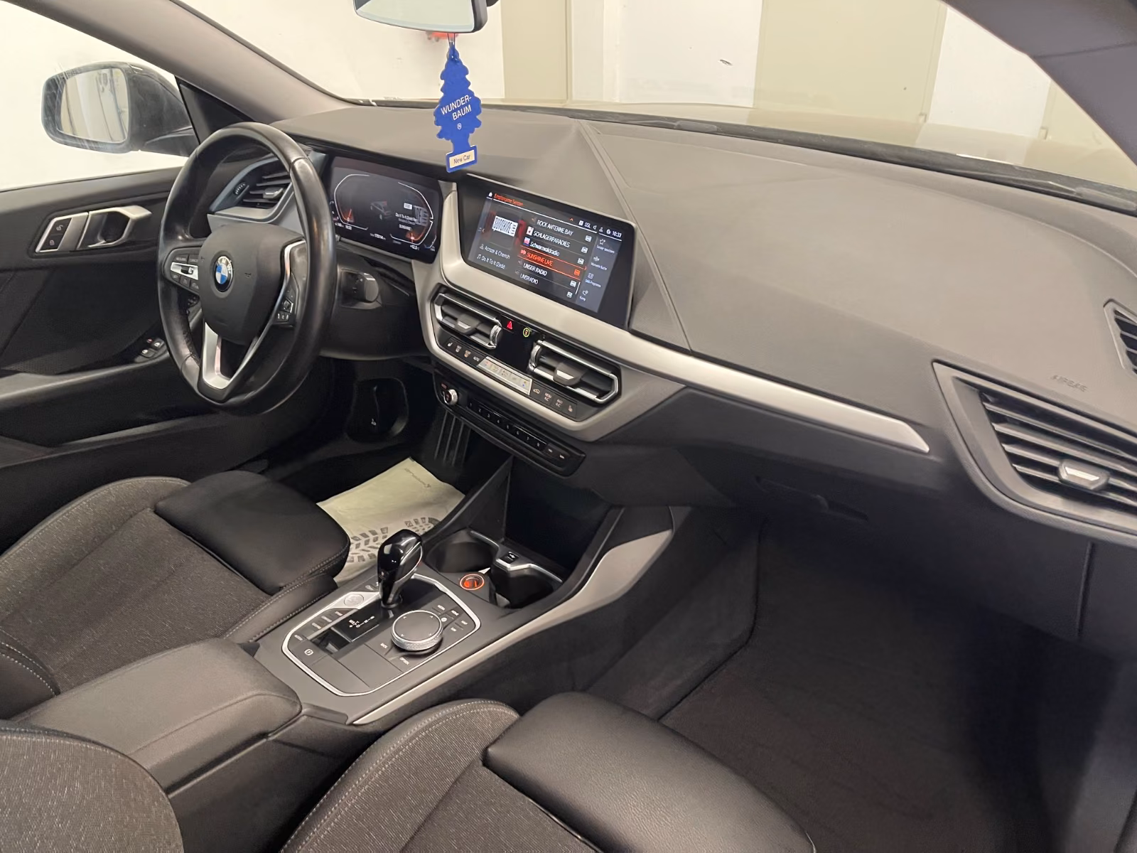 BMW 216d Gran Coupe *LED*NAVI*Live Cockpit*SHZ*PDC*A