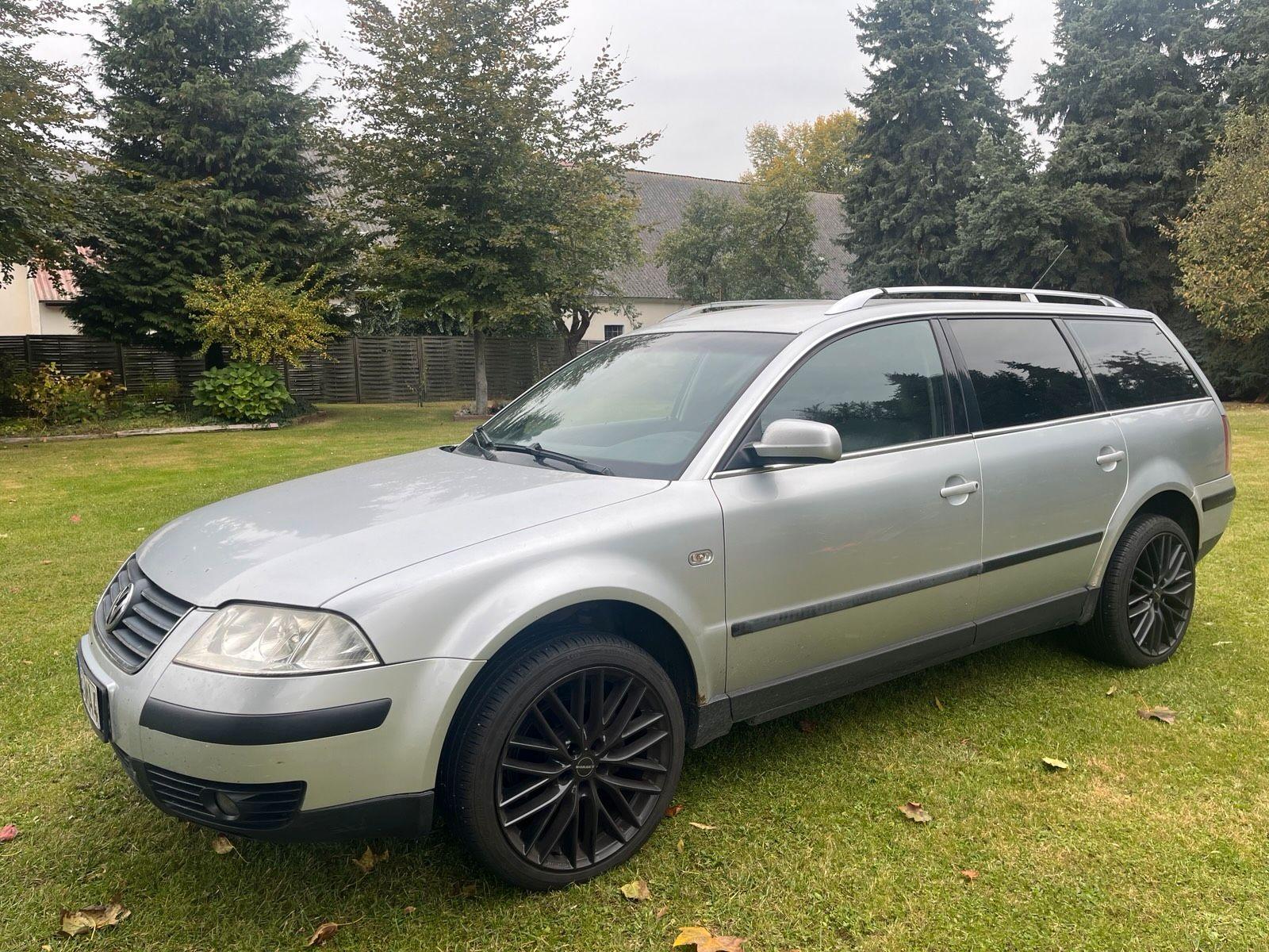 Volkswagen Passat 2005 — rear view