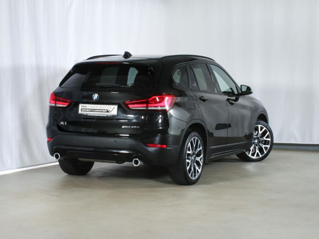 BMW X1 sDrive 20d SportLine LED HIFI NAVI El.Heckkla foto 2