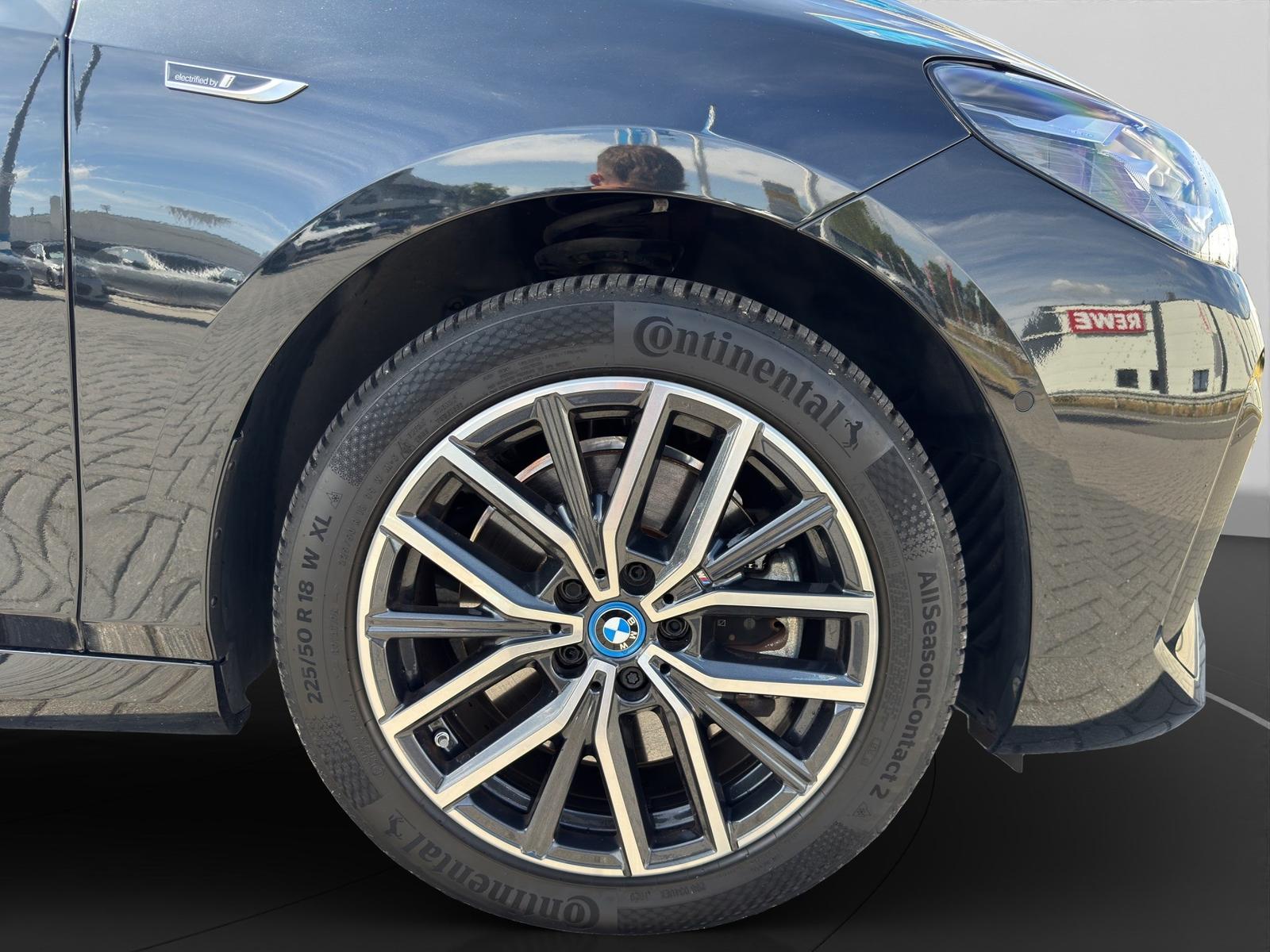 BMW 230e xDrive Active Tourer M Sport Anhängerk. Pan