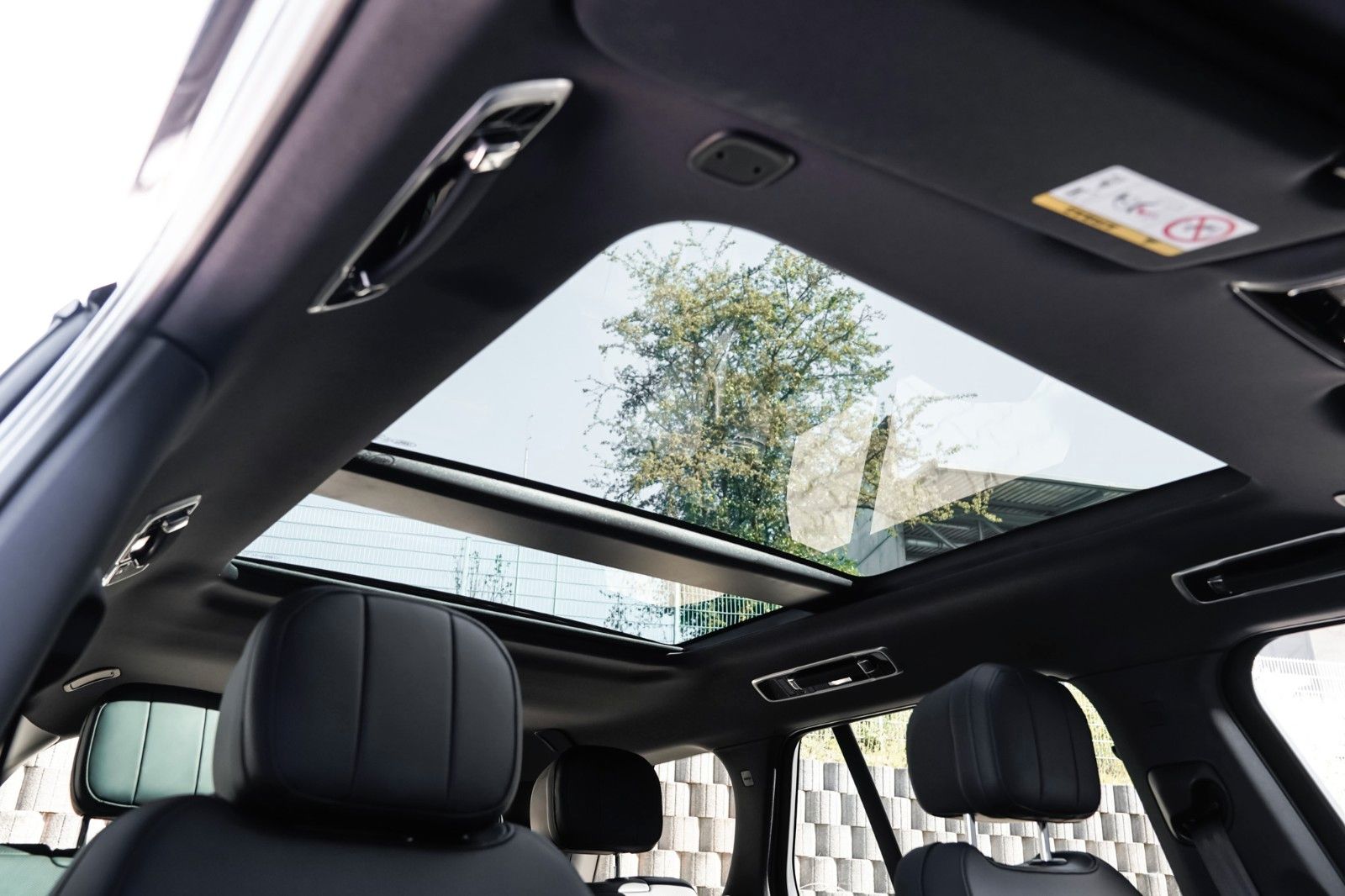 Land Rover Range Rover P440e SE Hybrid Shadow-Pano-23" foto 18