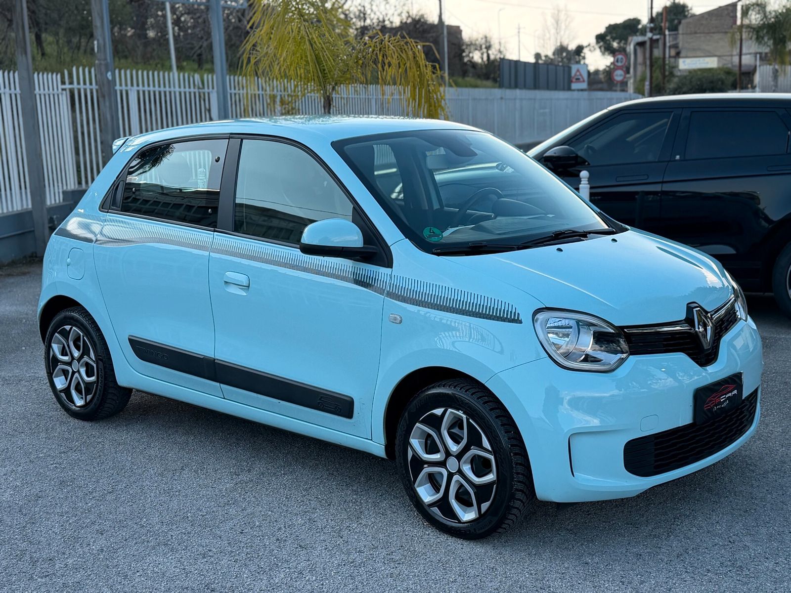 RENAULT Twingo