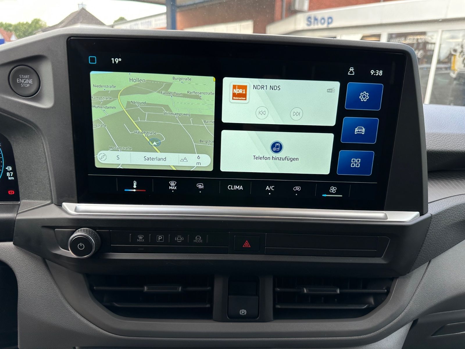 Fahrzeugabbildung Volkswagen T7 Transporter 2.0 TDI LR Navi/LED/GRA/Einparkh