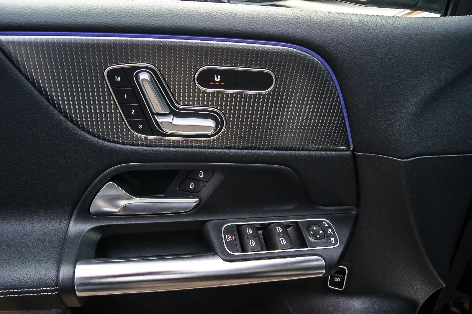 Fahrzeugabbildung Mercedes-Benz B 200 d 8G-DCT JungeSterne ANHÄNGERKUPLG E-SITZE