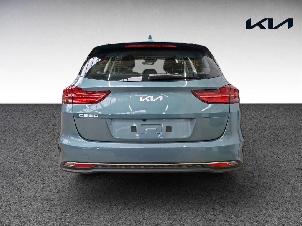 Kia Ceed_sw 1.5T Vision DCT7 Komf+ NAV PDC Klimaauto