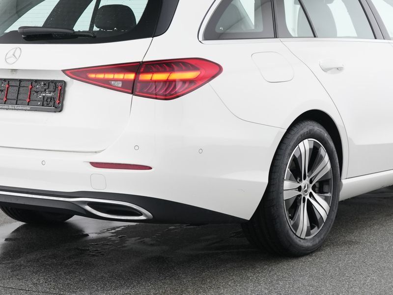 Fahrzeugabbildung Mercedes-Benz C 200 T Avantgarde*Distronic*HUD*Totwin*LED*Kam*