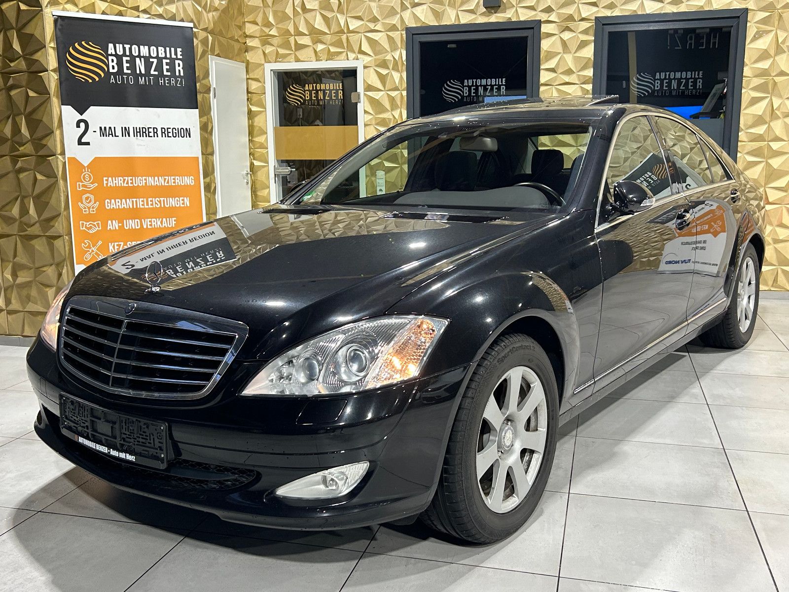 Fahrzeugabbildung Mercedes-Benz S 350/NACHTSICHT/TOTWINKEL/PANO/MEMORY-SITZE