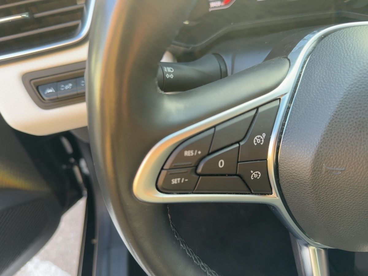 Fahrzeugabbildung Renault Clio TECHNO TCe 90 Automatic Kamera
