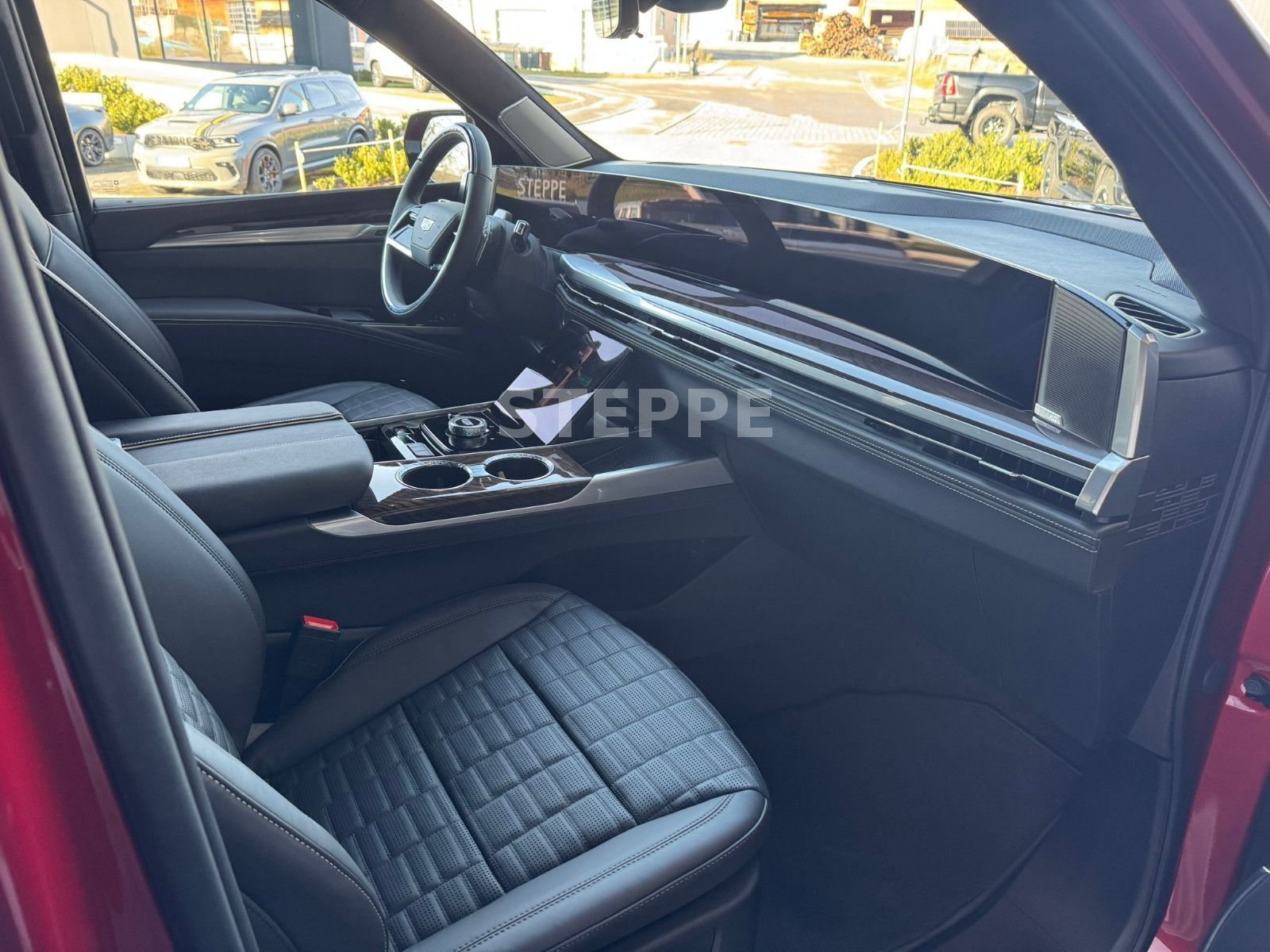 Cadillac Escalade FACELIFT MY26 6.2 V8 ESV Sport Platinum