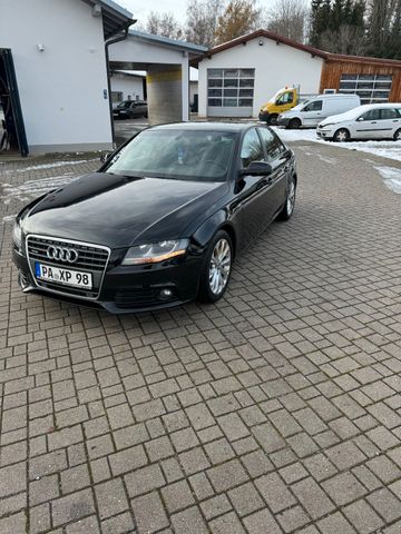 Audi A4 2.0 TDI (DPF) 125kW quattro S line 