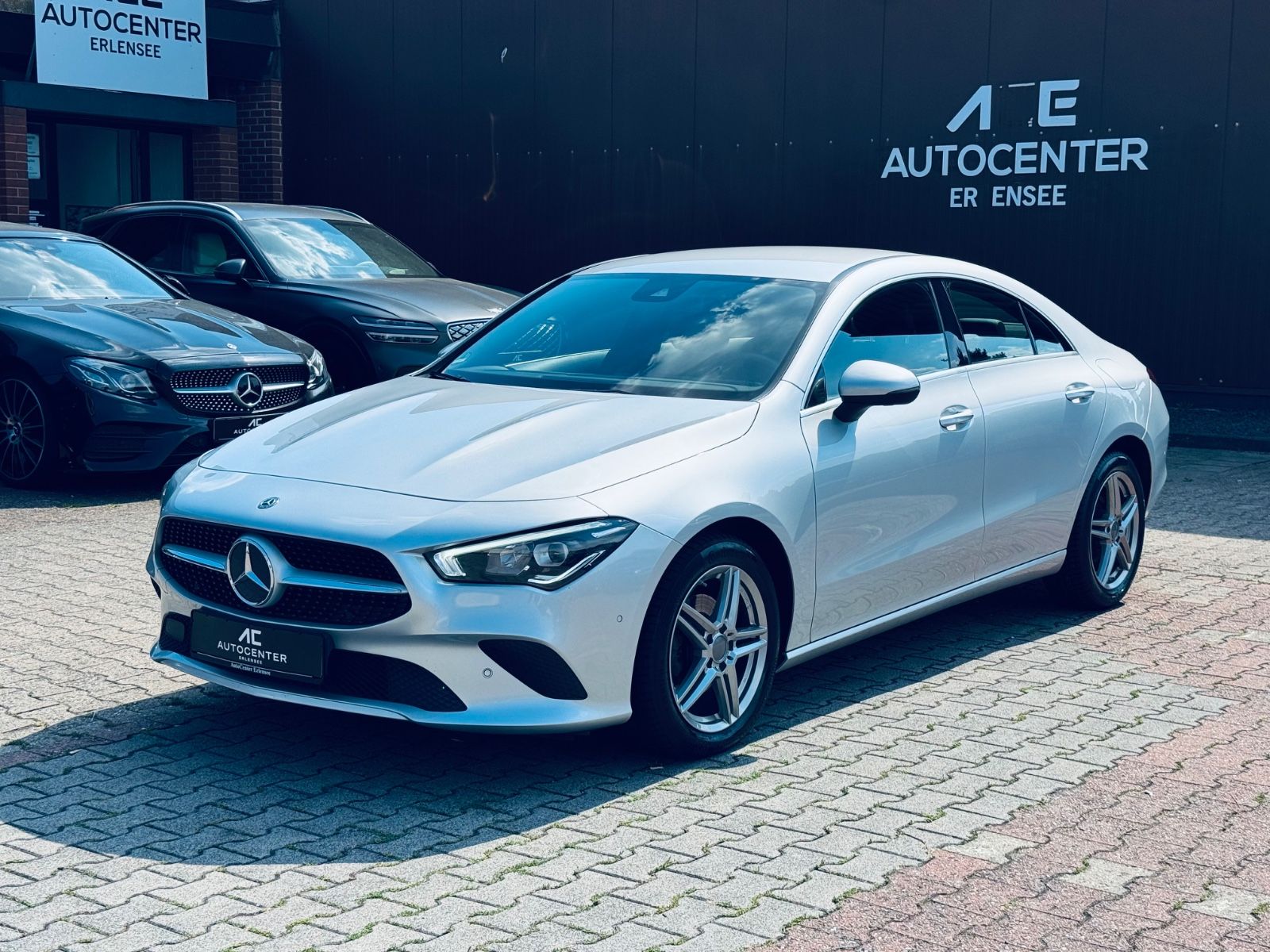 MERCEDES-BENZ CLA 180d AMBIENTE-BEL-T-Leder+NAVI+WIDESCREEN-