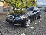 Mercedes-Benz E 250 E -Klasse Lim. CGI BlueEfficiency Garantie - Mercedes-Benz E 250 in Wiesbaden
