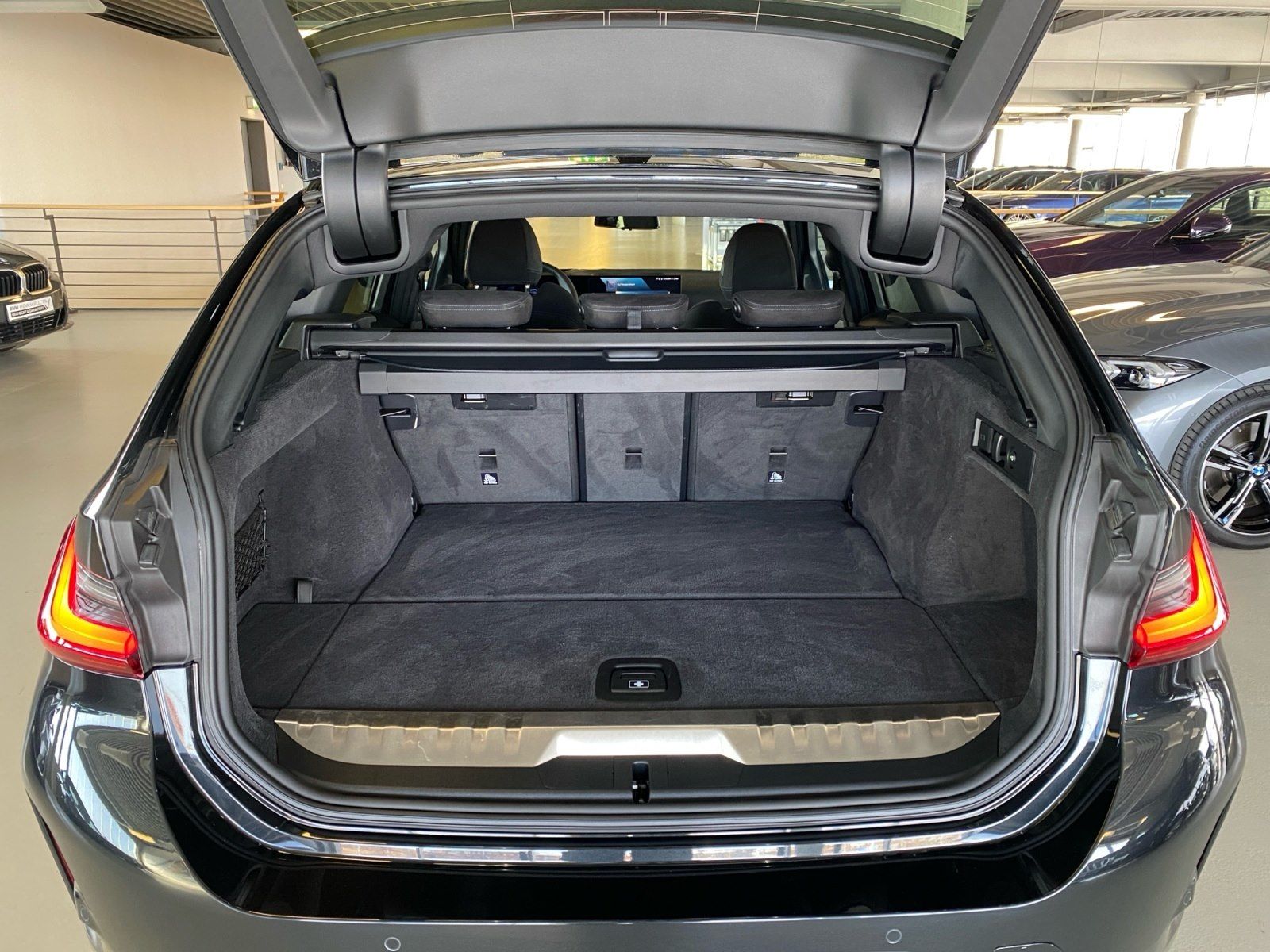 BMW 330 - Bild 17