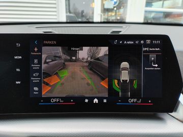 BMW iX2 eDrive20 M Sportpaket DAB LED Komfortzg.