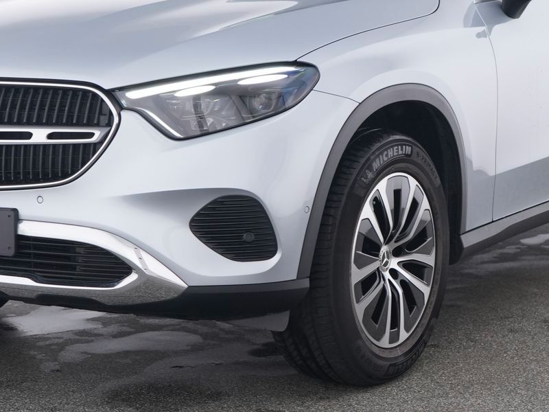 Fahrzeugabbildung Mercedes-Benz GLC 200 4M Avantg. Distronic+ AHK 360° HUD SHZ