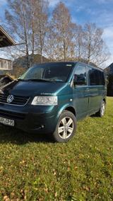 Volkswagen T5 Multivan 4Motion - Volkswagen T5 Multivan: Grün