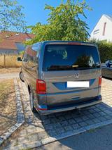 Volkswagen T6 Caravelle Langradstand - graue Volkswagen T6 Caravelle
