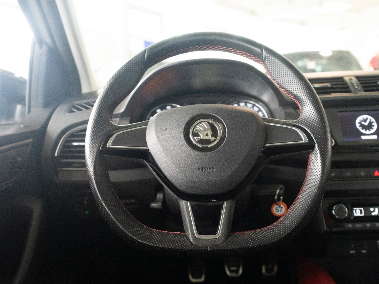 Fahrzeugabbildung SKODA Fabia Monte Carlo SITZHZG./PANO/PDC HI.