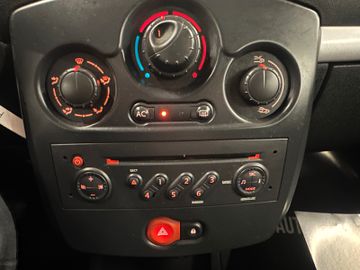 Renault Clio III Edition Dynamique *1. Hand*TÜV 0726*