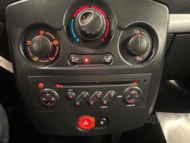 Renault Clio III Edition Dynamique *1. Hand*TÜV 0726*