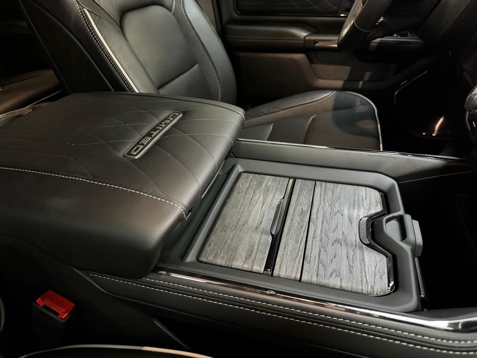 Fahrzeugabbildung Dodge RAM LIMITED HURRICANE 540 PS-LA CHANTI SPECIAL