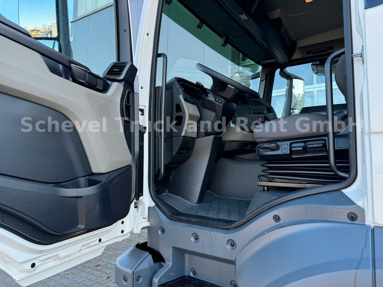 Fahrzeugabbildung MAN TGS 32.440 BB 8x4 Betonmischer EML 9