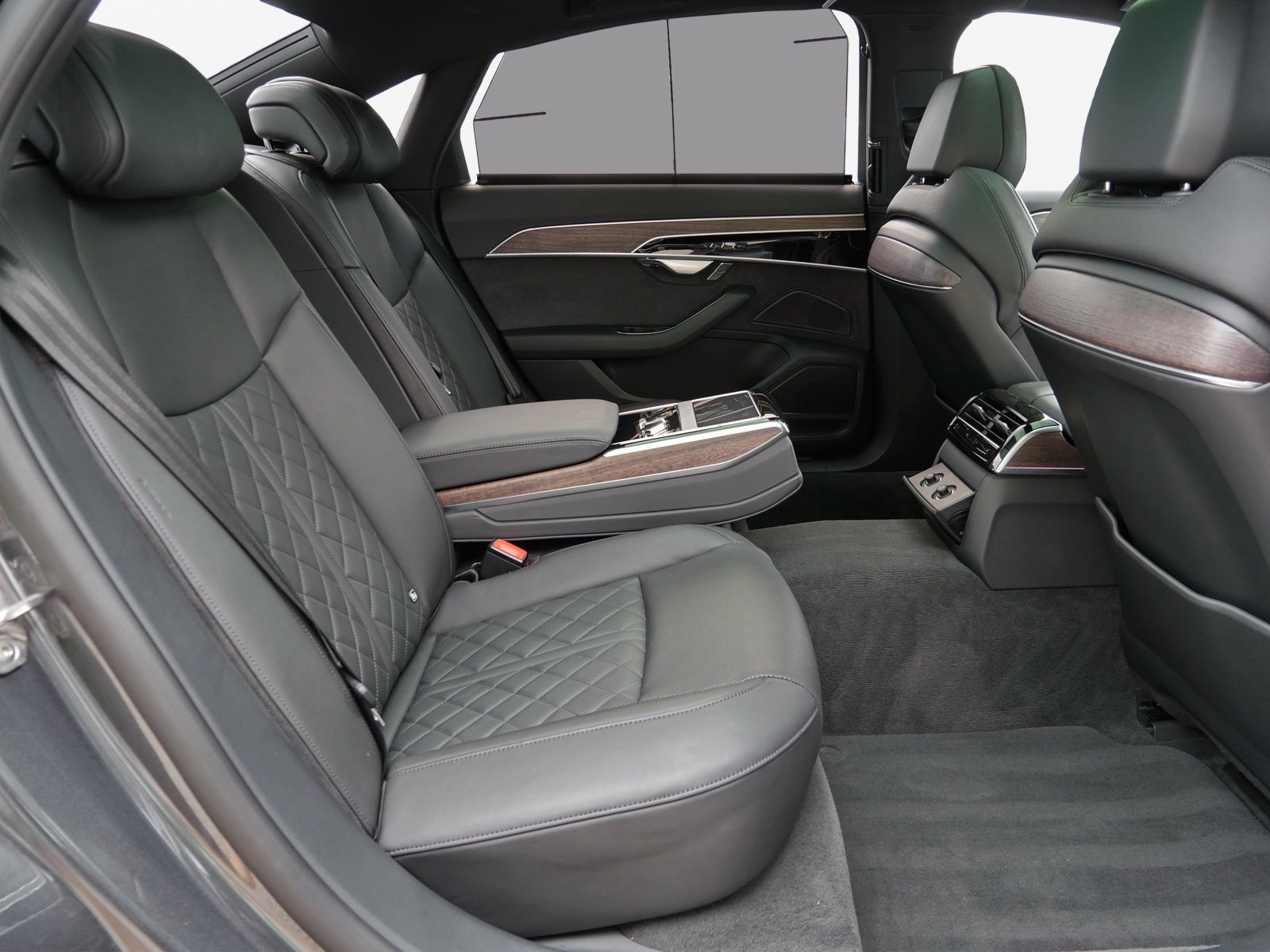 Audi A8 - Bild 16
