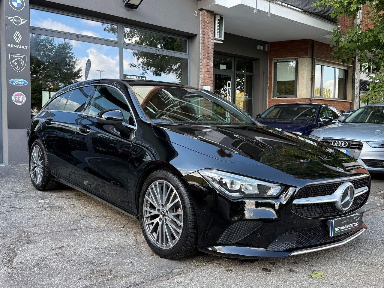 Mercedes-Benz Mercedes-benz CLA 220 d Automatic Shooting Brake imagem 2