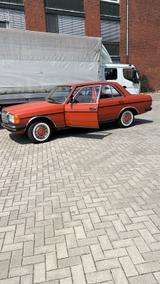 Mercedes-Benz Mercedes  W123 230E Automatik - Mercedes-Benz 230 Gebrauchtwagen in Berlin