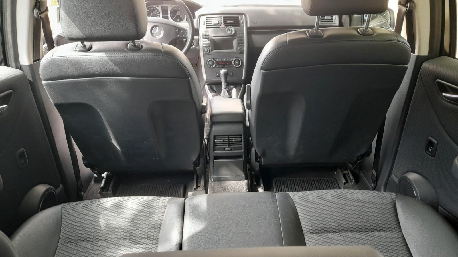 Mercedes-Benz B200 2009 — photo 10
