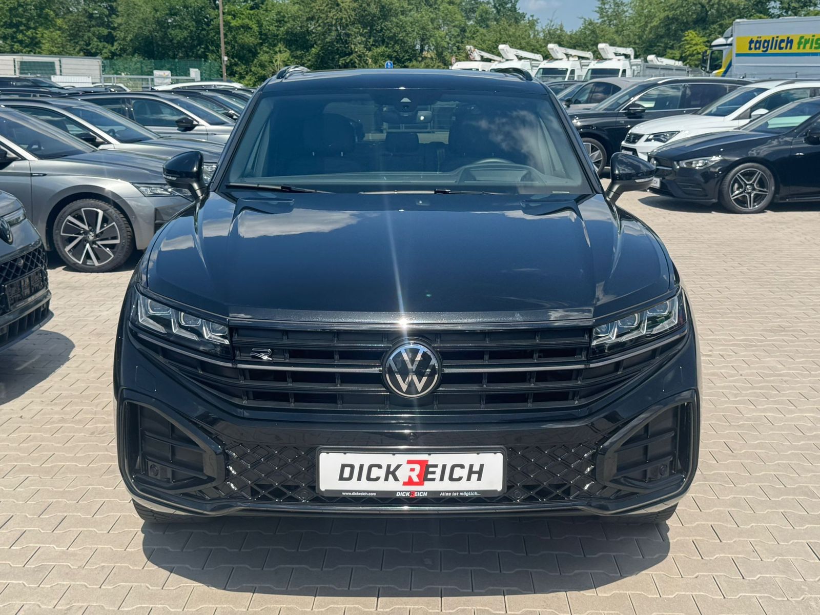 Fahrzeugabbildung Volkswagen Touareg 3.0TDI 4M R-Line VOLL Black 22" UPE 114T
