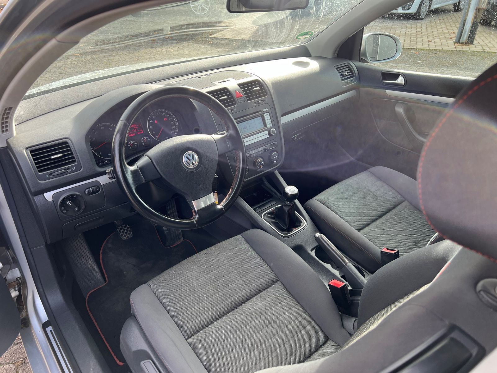 Fahrzeugabbildung Volkswagen Golf V Lim. 1.4 Goal