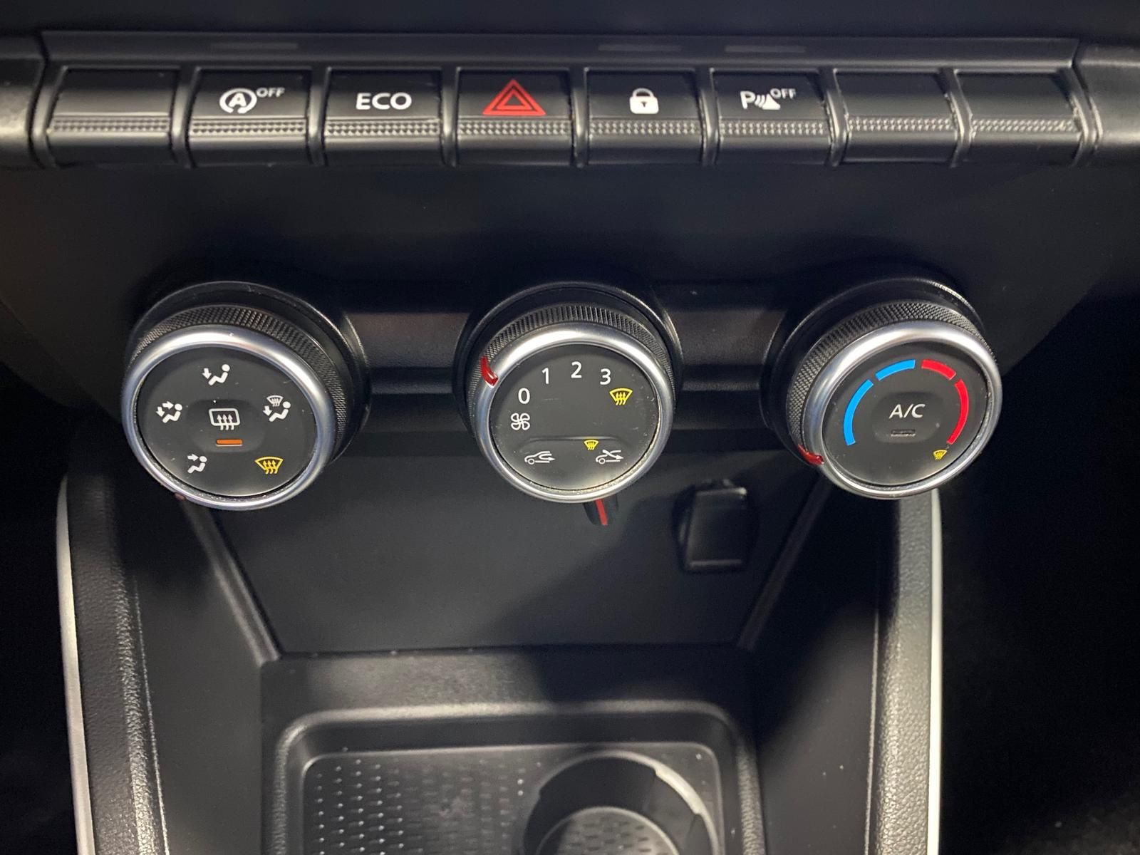 Fahrzeugabbildung Dacia Duster 1.3 TCE Prestige KLIMA+RFK+PDC+NAVI+AHK