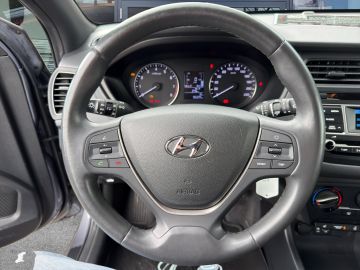Hyundai i20 YES! 1.2 °Klima°SHZ°Allwetter°Lenkradheizung