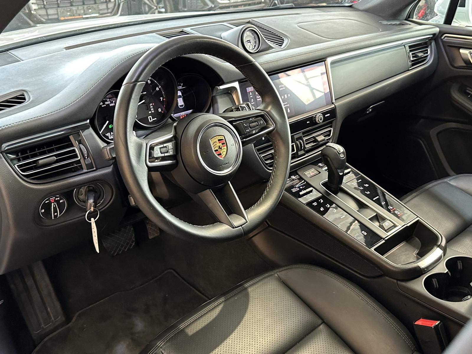 Porsche Macan 2.0 Turbo*PDK*Allrad*LED-PDLS*PCM*Navi