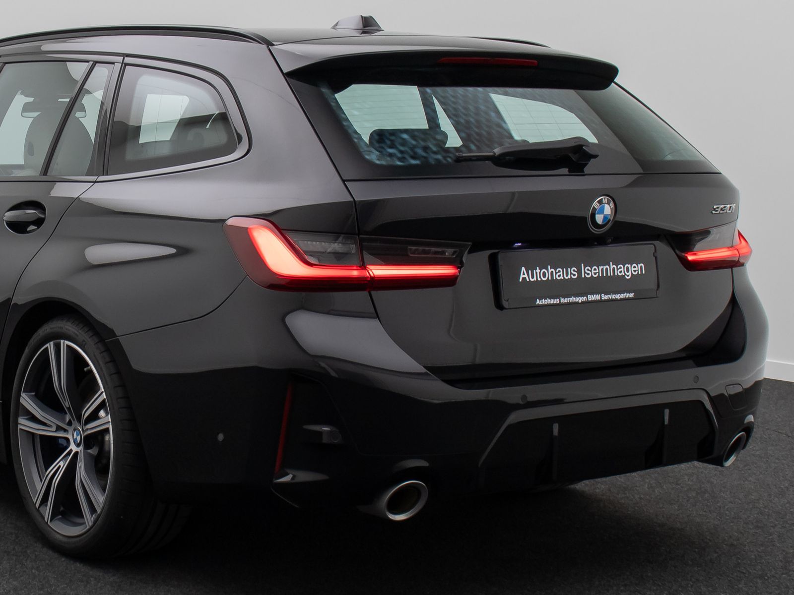 Fahrzeugabbildung BMW 330i MSport DAB Memory Kamera H/K Komfort 19Zoll