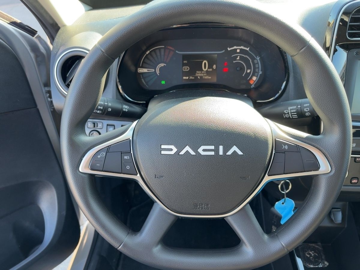 Fahrzeugabbildung Dacia Spring Essential 45 CCS