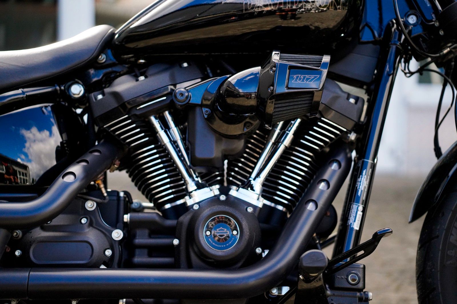 Fahrzeugabbildung Harley-Davidson FXLRS LOW RIDER S 117 CUI - JEKILL&HYDE -