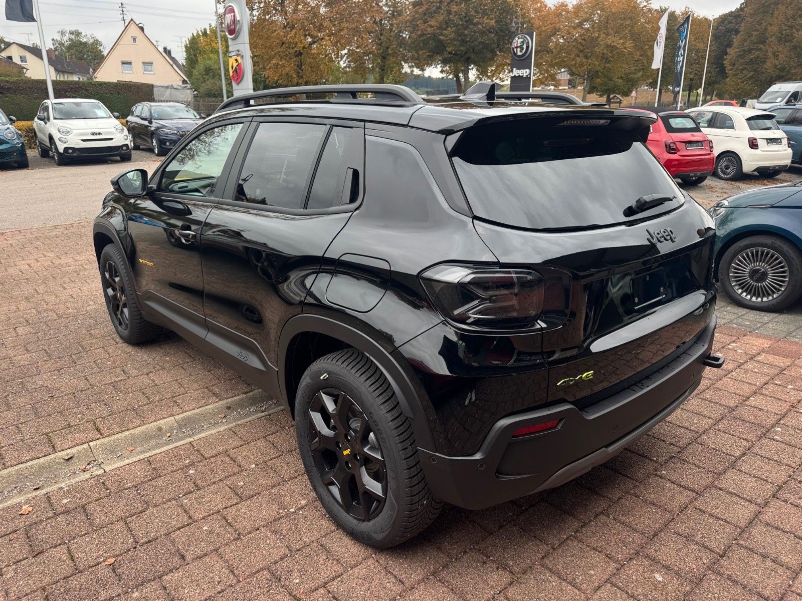 Fahrzeugabbildung Jeep AVENGER 4XE The North Face AWD Navi Kamera