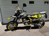 SWM SM 500 Supermoto SWM 500 R  - SWM SM 500 R