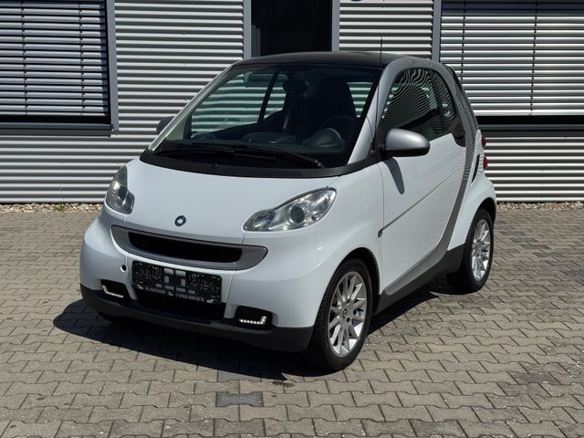 Smart Fortwo coupe MHD 71 ps- KLM - SHZ - Servo - PANO
