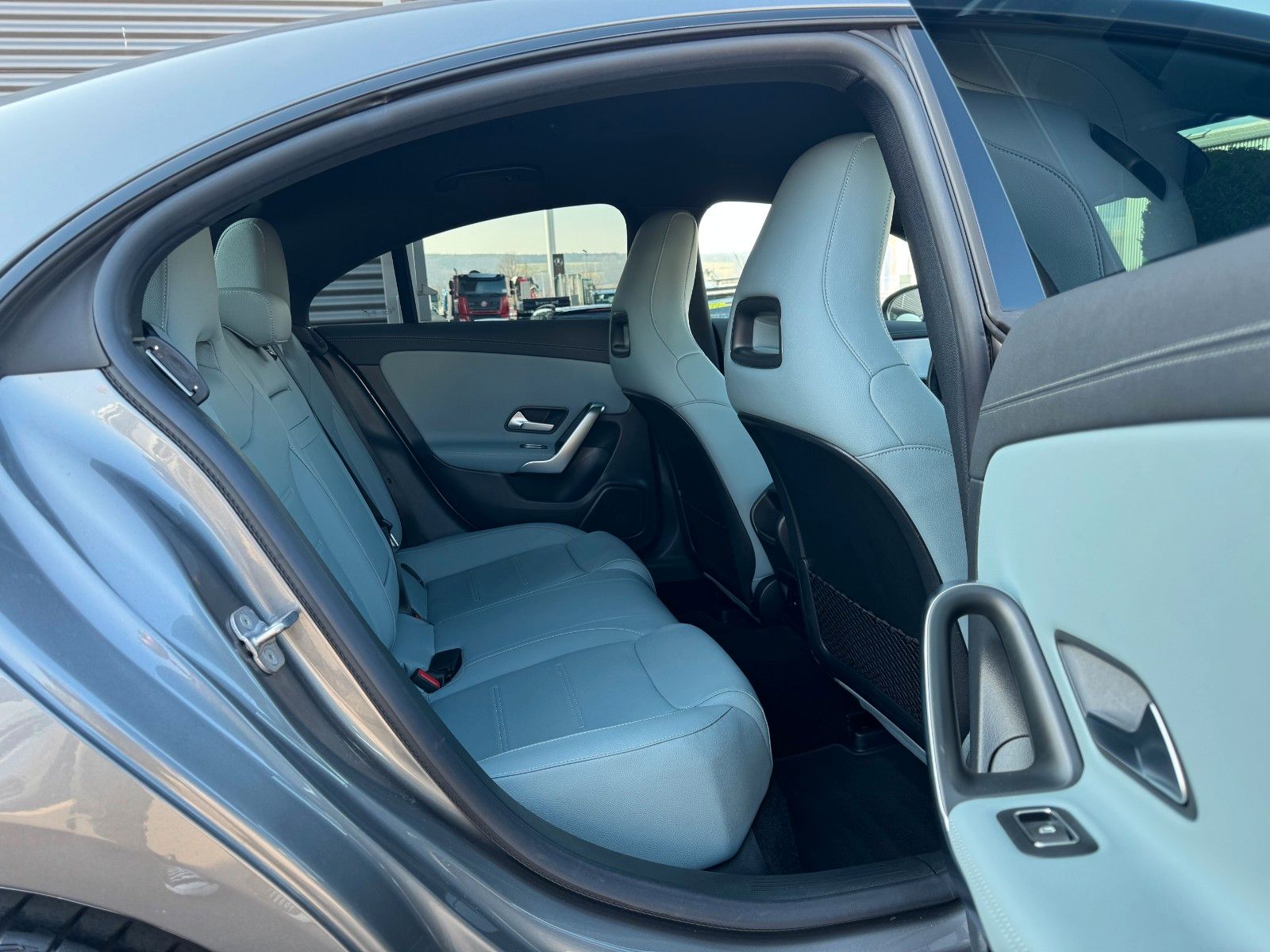 Fahrzeugabbildung Mercedes-Benz CLA 200d AMG+LederGrau+Ambiente+RFK+Night