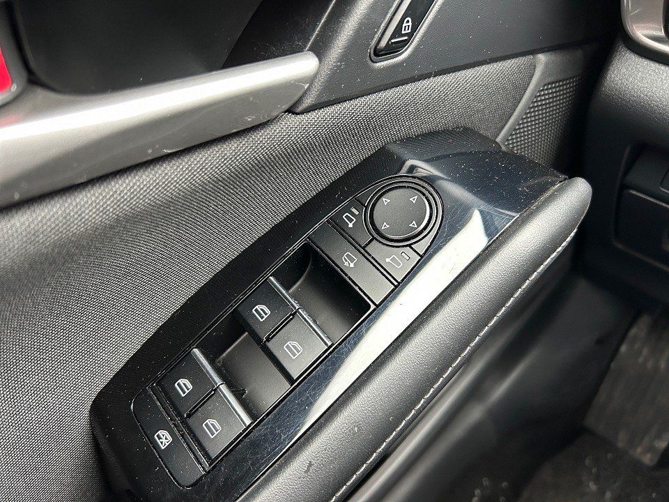 Fahrzeugabbildung Mazda CX-30 SKY-G 150 6AG 1HD GARANTIE NAV+LED+CARPLAY