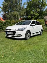Hyundai i20 88kW PASSION PLUS 8-fach bereift Scheckheft  - Hyundai i20: Passion Plus