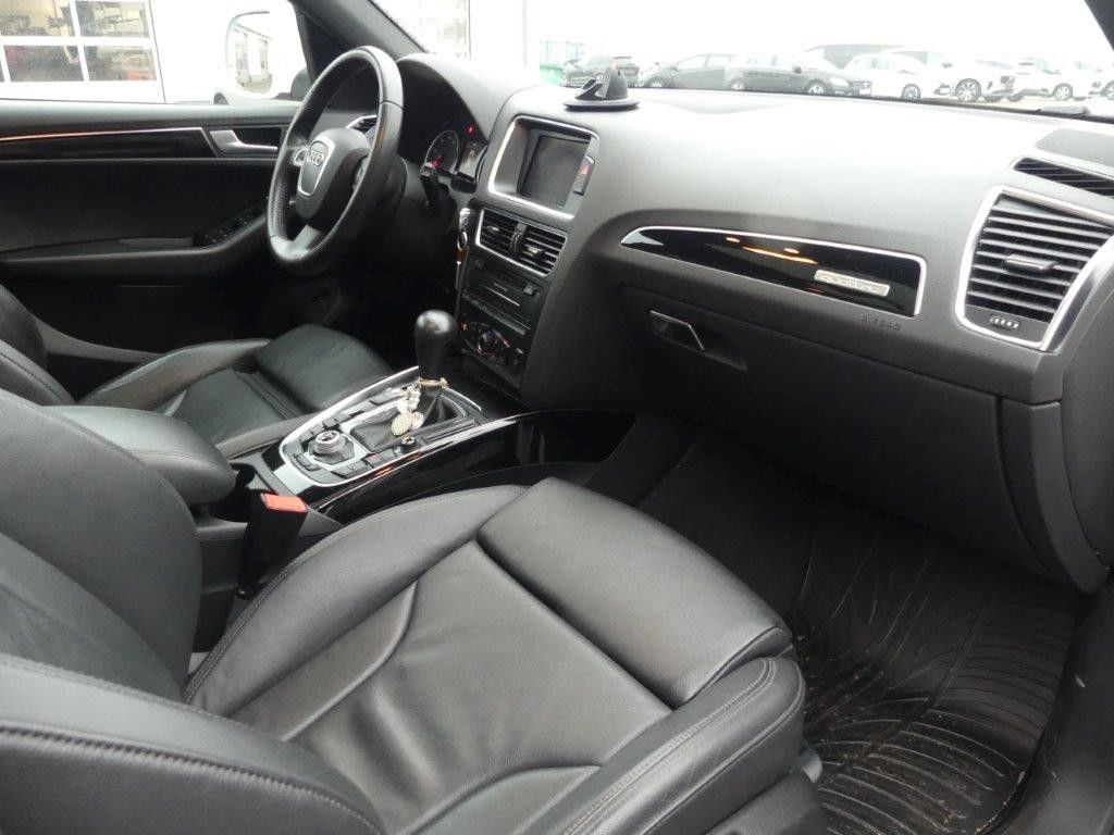 Fahrzeugabbildung Audi Q5 2.0 TFSI S tronic quattro *AHK*XEN*PANO*NAVI*