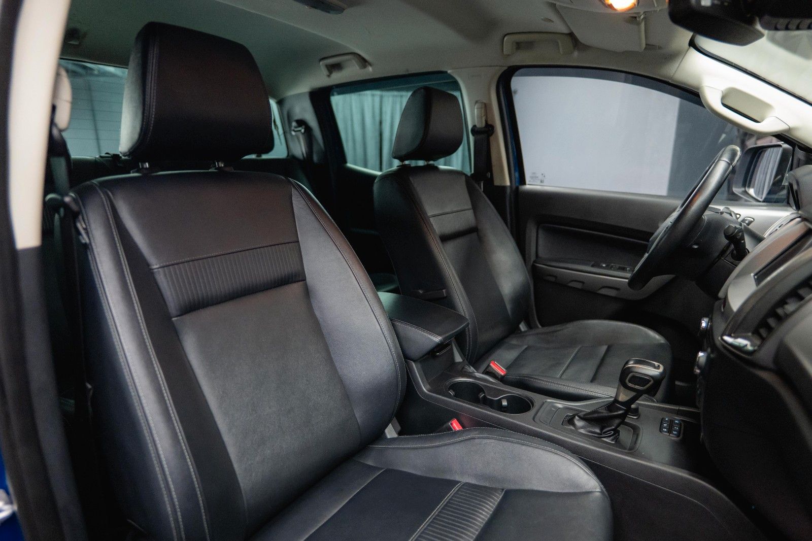 Fahrzeugabbildung Ford Ranger Limited Doppelkabine 4x4 *ACC*LED*DAB*