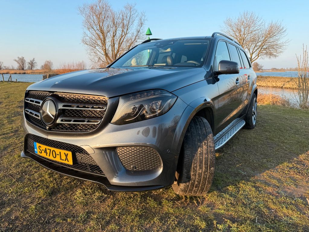 Mercedes-Benz GLS 400